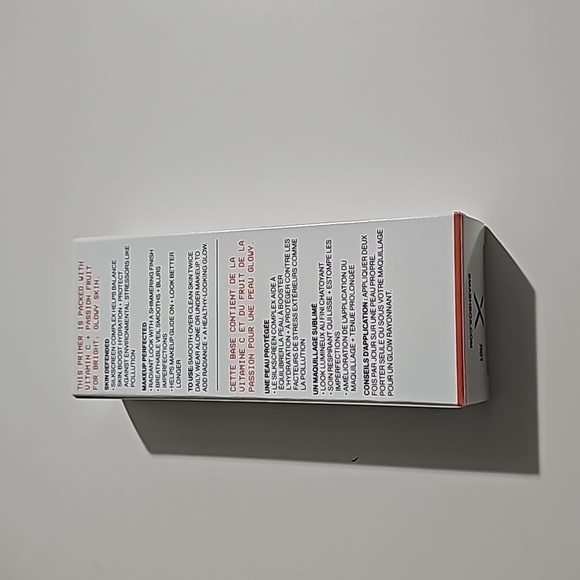 Smashbox Photo Finish Illuminate Glow Primer - Picture 3 of 3